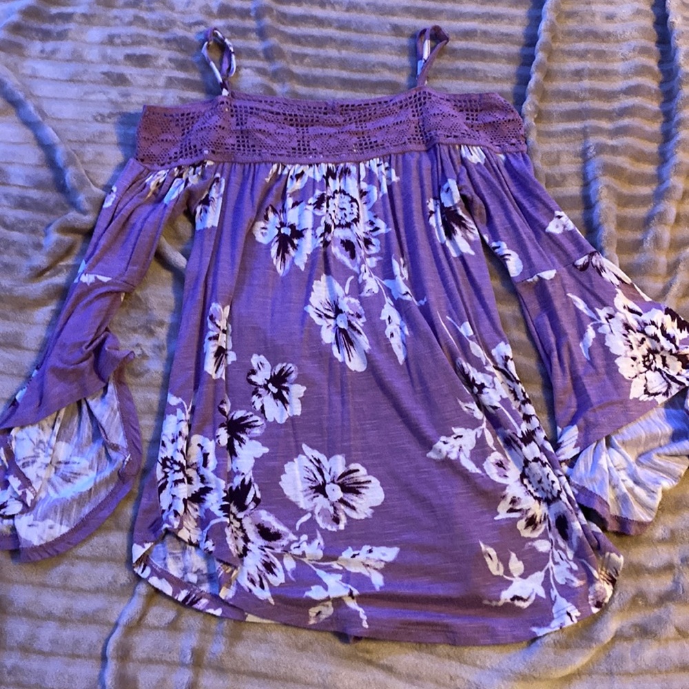 Aeropostale cute long sleeve shirt